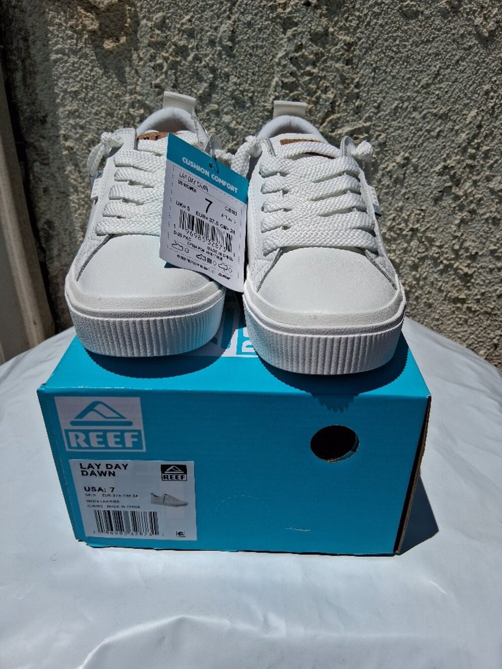 REEF LAY DAY DAWN Women’s White Leather Size 7 CJ5183 New in Box